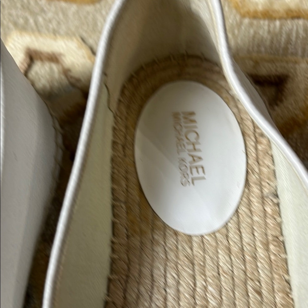 Michael Kors White Kendrick Espadrille Flats NWOT - Picture 11 of 13